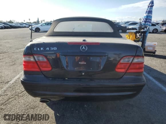 ✅ 2001 Mercedes-Benz CLK 320/430 • VIN: WDBLK70G91T062816 • Лот: 42784395. Опубликован ранее на Copart с пробегом 72 129 миль. Бесплатный доступ к архиву аукционных продаж из США и подробный отчёт об истории автомобиля на DreamBid. Изображение 6.