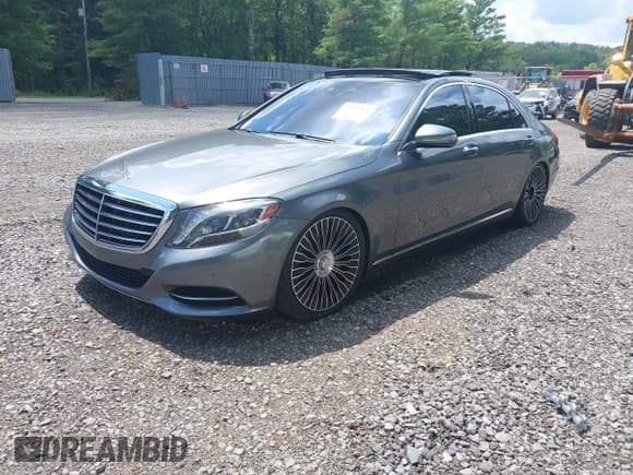 ✅ 2017 Mercedes-Benz S 550 • VIN: WDDUG8FB8HA326046 • Лот: 42757671. Опубликован ранее на IAAI с пробегом 46 468 миль. Бесплатный доступ к архиву аукционных продаж из США и подробный отчёт об истории автомобиля на DreamBid. Изображение 17.