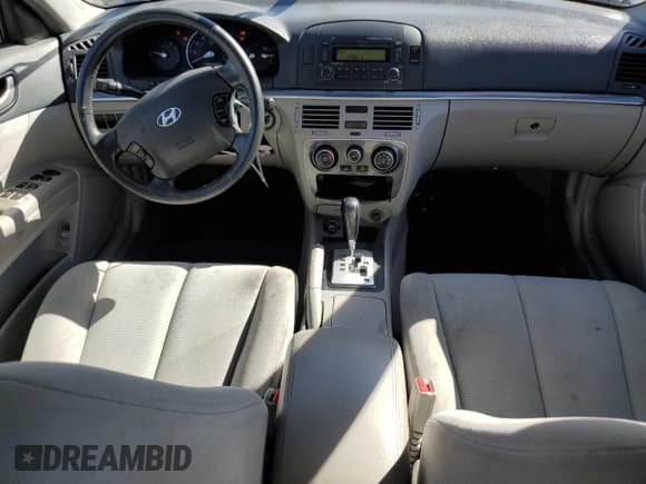 ✅ 2008 Hyundai Sonata GLS • VIN: 5NPET46F08H330509 • Лот: 76752034. Опубликован ранее на Copart с пробегом 125 977 миль. Бесплатный доступ к архиву аукционных продаж из США и подробный отчёт об истории автомобиля на DreamBid. Изображение 8.