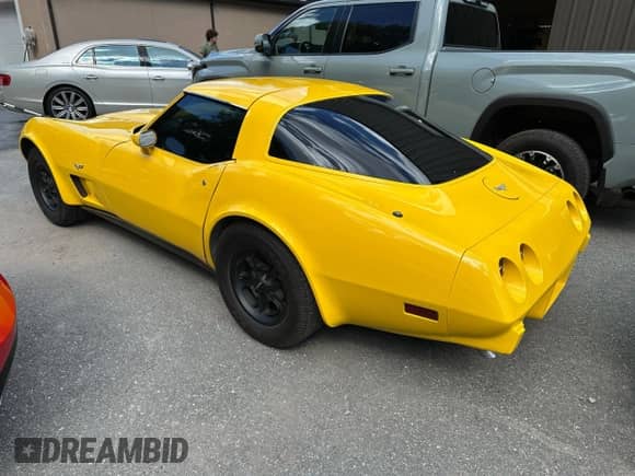 1979 Chevrolet Corvette с VIN MV1N914381ND, выставлен на аукционе Copart как лот 70808075 с пробегом 54 415 миль миль и Чистый • Clean title. История ставок и продаж доступна на DreamBid. Изображение 3.