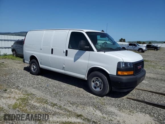 ✅ 2019 GMC Savana Cargo • VIN: 1GTW7AFG1K1246472 • Lot: 47945425. Listed on Copart with 67,493 mi. Free auction sales archive from the USA and detailed vehicle history report at DreamBid. Image 4.