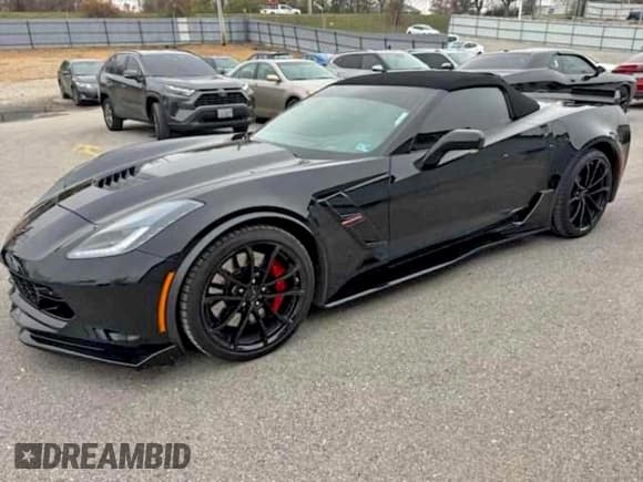 ✅ 2019 Chevrolet Corvette Grand Sport 2LT • VIN: 1G1YY3D77K5111986 • Lot: 94185795. Wystawiony na Copart z przebiegiem 12 965 mil. Bezpłatny archiwum sprzedaży aukcyjnych z USA i szczegółowy raport historii pojazdu na DreamBid. Zdjęcie 2.