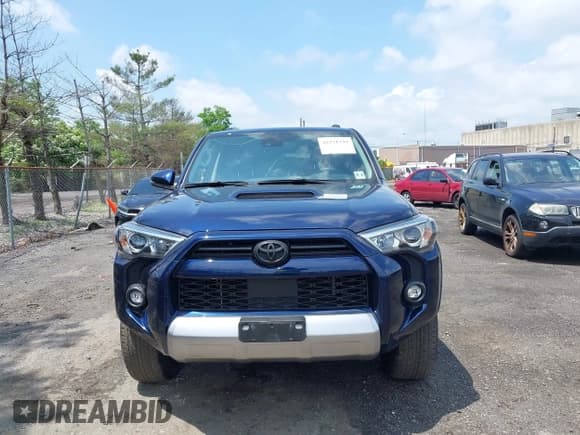 ✅ 2022 Toyota 4Runner TRD Off Road Premium • VIN: JTERU5JR7N6037617 • Lot: 42371339. Listed on IAAI with 35,601 mi. Free auction sales archive from the USA and detailed vehicle history report at DreamBid. Image 13.