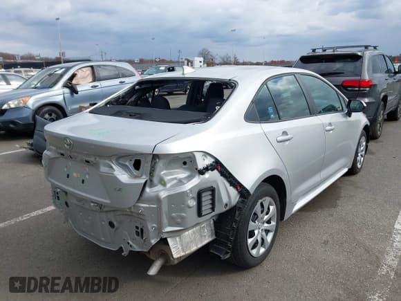 ✅ 2024 Toyota Corolla LE • VIN: 5YFB4MDE8RP114583 • Лот: 43621895. Опубликован ранее на IAAI с пробегом 8 922 миль. Бесплатный доступ к архиву аукционных продаж из США и подробный отчёт об истории автомобиля на DreamBid. Изображение 4.