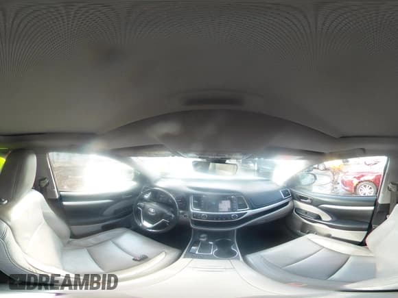 ✅ 2017 Toyota Highlander XLE • VIN: 5TDJZRFH4HS403774 • Lot: 43054652. Listed on IAAI with 97,859 mi. Free auction sales archive from the USA and detailed vehicle history report at DreamBid. Image 21.