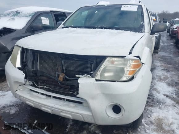 ✅ 2011 Nissan Pathfinder Silver • VIN: 5N1AR1NB0BC617793 • Lot: 43831261. Listed on IAAI with 166,614 mi. Free auction sales archive from the USA and detailed vehicle history report at DreamBid. Image 6.