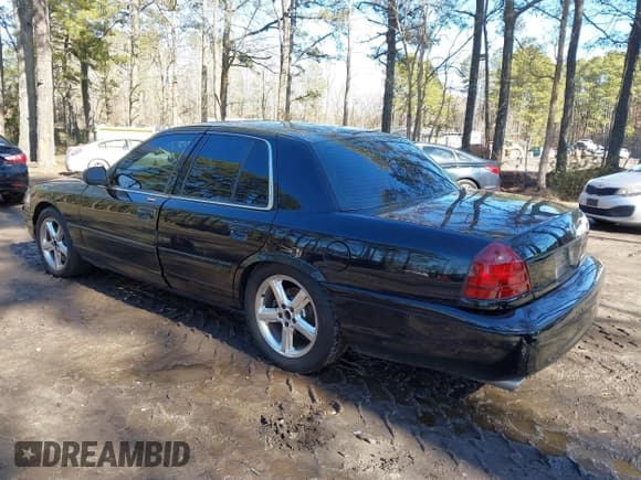 ✅ 2003 Mercury Marauder • VIN: 2MEHM75V33X628952 • Lot: 41534323. Wystawiony na IAAI z przebiegiem 92 228 mil. Bezpłatny archiwum sprzedaży aukcyjnych z USA i szczegółowy raport historii pojazdu na DreamBid. Zdjęcie 3.