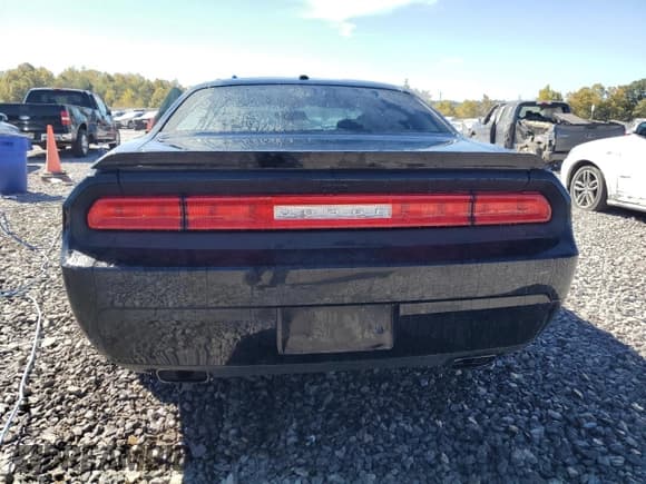 ✅ 2014 Dodge Challenger R/T 100th Anniversary Appearance • VIN: 2C3CDYBTXEH179937 • Lot: 76670924. Wystawiony na Copart z przebiegiem 79 886 mil. Bezpłatny archiwum sprzedaży aukcyjnych z USA i szczegółowy raport historii pojazdu na DreamBid. Zdjęcie 6.