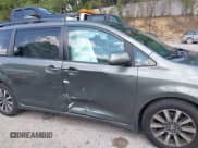 ✅ 2018 Toyota Sienna XLE • VIN: 5TDDZ3DC4JS189540 • Лот: 42594973. Опубликован ранее на IAAI с пробегом 103 374 миль. Бесплатный доступ к архиву аукционных продаж из США и подробный отчёт об истории автомобиля на DreamBid. Изображение 13.