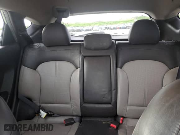 2011 Hyundai Tucson Limited z VIN KM8JU3AC8BU177633, wystawiony jako Copart lot #72858954 z przebiegiem 146 020 mil mil oraz Szkoda całkowita • Salvage title. Historia ofert i sprzedaży dostępna na DreamBid. Obrazek 10.