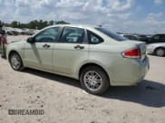 ✅ 2010 Ford Focus SE • VIN: 1FAHP3FNXAW117852 • Lot: 81520145. Wystawiony na Copart z przebiegiem 192 466 mil. Bezpłatny archiwum sprzedaży aukcyjnych z USA i szczegółowy raport historii pojazdu na DreamBid. Zdjęcie 2.