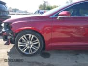 ✅ 2013 Lincoln MKZ • VIN: 3LN6L2GK1DR814907 • Lot: 43350729. Listed on IAAI with 199,963 mi. Free auction sales archive from the USA and detailed vehicle history report at DreamBid. Image 18.