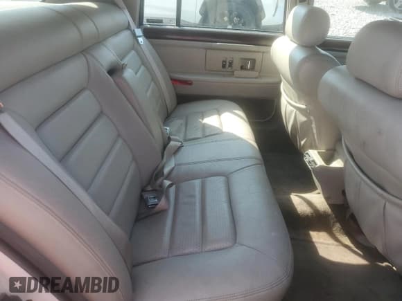 ✅ 1996 Cadillac DeVille • VIN: 1G6KD52Y7TU286670 • Lot: 80539315. Wystawiony na Copart z przebiegiem 157 116 mil. Bezpłatny archiwum sprzedaży aukcyjnych z USA i szczegółowy raport historii pojazdu na DreamBid. Zdjęcie 10.