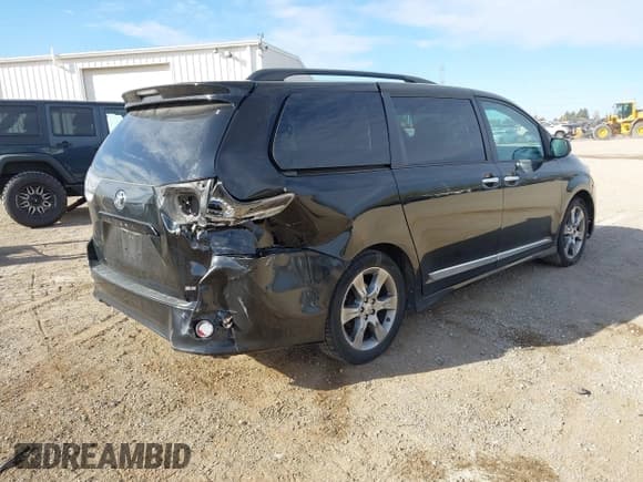 ✅ 2014 Toyota Sienna SE • VIN: 5TDXK3DC3ES453080 • Лот: 43616738. Опубликован ранее на IAAI с пробегом 78 926 миль. Бесплатный доступ к архиву аукционных продаж из США и подробный отчёт об истории автомобиля на DreamBid. Изображение 4.