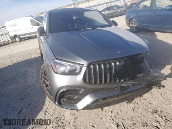 ✅ 2022 Mercedes-Benz GLE 63 S AMG • VIN: 4JGFD8KB8NA771248 • Lot: 71899972. Listed on Copart with 10,138 mi. Free auction sales archive from the USA and detailed vehicle history report at DreamBid. Image 5.