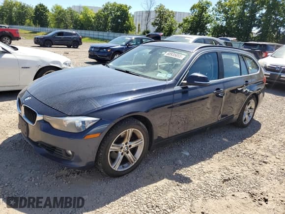 ✅ 2015 BMW 3 Series 328i xDrive • VIN: WBA3G7C53FK297221 • Lot: 68935055. Wystawiony na Copart z przebiegiem 180 674 mil. Bezpłatny archiwum sprzedaży aukcyjnych z USA i szczegółowy raport historii pojazdu na DreamBid. Zdjęcie 1.