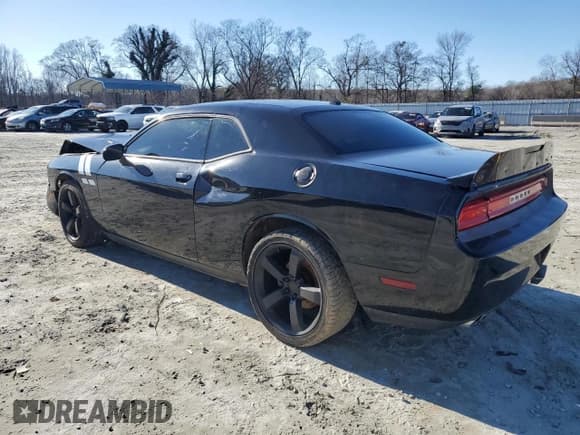 ✅ 2014 Dodge Challenger R/T Classic • VIN: 2C3CDYBT7EH162108 • Lot: 86401744. Wystawiony na Copart z przebiegiem 94 337 mil. Bezpłatny archiwum sprzedaży aukcyjnych z USA i szczegółowy raport historii pojazdu na DreamBid. Zdjęcie 2.