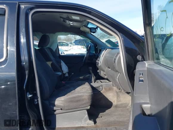 2017 Nissan Frontier SV with VIN 1N6AD0EV4HN769450, listed as a IAAI auction lot 41552801 with 138,958 mi miles and . Bid and sale history available at DreamBid. Image 5.