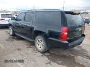 ✅ 2007 Chevrolet Suburban LTZ • VIN: 1GNFC16007J317898 • Lot: 41560031. Listed on IAAI with 271,370 mi. Free auction sales archive from the USA and detailed vehicle history report at DreamBid. Image 3.