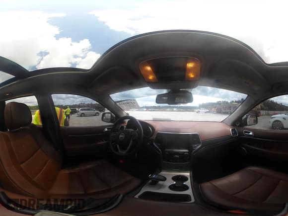 ✅ 2015 Jeep Grand Cherokee • VIN: 1C4RJEJM8FC674648 • Lot: 42785823. Listed on IAAI with 207,084 mi. Free auction sales archive from the USA and detailed vehicle history report at DreamBid. Image 18.