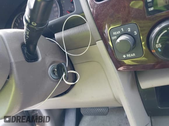 ✅ 2003 Suzuki XL7 Touring • VIN: JS3TX92V634111642 • Lot: 42096355. Wystawiony na IAAI z przebiegiem 95 009 mil. Bezpłatny archiwum sprzedaży aukcyjnych z USA i szczegółowy raport historii pojazdu na DreamBid. Zdjęcie 11.