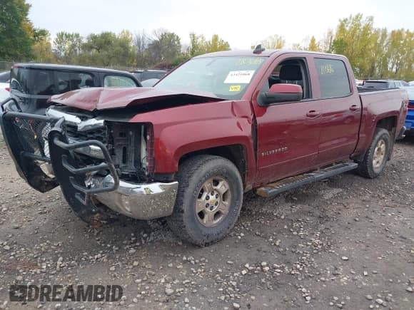✅ 2017 Chevrolet Silverado 1500 LT • VIN: 3GCUKREC4HG253753 • Lot: 43421068. Listed on IAAI with 228,800 mi. Free auction sales archive from the USA and detailed vehicle history report at DreamBid. Image 2.