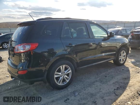 ✅ 2012 Hyundai Santa Fe SE • VIN: 5XYZH4AG1CG158882 • Lot: 82795534. Listed on Copart with 155,903 mi. Free auction sales archive from the USA and detailed vehicle history report at DreamBid. Image 3.