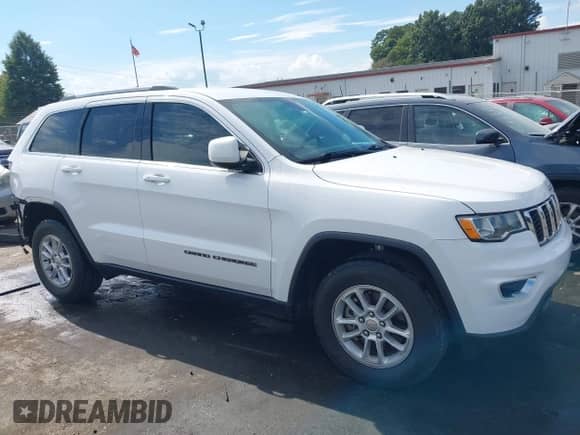 2018 Jeep Grand Cherokee Altitude z VIN 1C4RJFAGXJC504400, wystawiony jako IAAI lot #43318140 z przebiegiem 100 572 mil mil oraz . Historia ofert i sprzedaży dostępna na DreamBid. Obrazek 14.