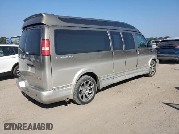 ✅ 2017 GMC Savana Cargo • VIN: 1GTW7BFGXH1131867 • Лот: 80705745. Опубликован ранее на Copart с пробегом 129 133 миль. Бесплатный доступ к архиву аукционных продаж из США и подробный отчёт об истории автомобиля на DreamBid. Изображение 3.