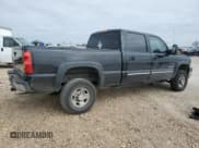 ✅ 2006 Chevrolet Silverado 2500HD Work Truck • VIN: 1GCHC23U26F260443 • Lot: 45723185. Wystawiony na Copart z przebiegiem 222 127 mil. Bezpłatny archiwum sprzedaży aukcyjnych z USA i szczegółowy raport historii pojazdu na DreamBid. Zdjęcie 3.