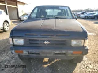 ✅ 1992 Nissan Pathfinder LE • VIN: JN8HD17S3NW009191 • Lot: 88817005. Wystawiony na Copart z przebiegiem 309 878 mil. Bezpłatny archiwum sprzedaży aukcyjnych z USA i szczegółowy raport historii pojazdu na DreamBid. Zdjęcie 5.