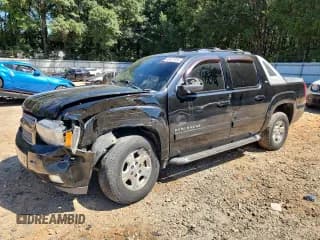 ✅ 2011 Chevrolet Avalanche LT • VIN: 3GNTKFE30BG140262 • Lot: 89807455. Listed on Copart with 232,277 mi. Free auction sales archive from the USA and detailed vehicle history report at DreamBid. Image 1.