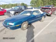 ✅ 1995 Chrysler LeBaron GTC • VIN: 1C3EU453XSF533823 • Lot: 43433006. Wystawiony na IAAI z przebiegiem 105 026 mil. Bezpłatny archiwum sprzedaży aukcyjnych z USA i szczegółowy raport historii pojazdu na DreamBid. Zdjęcie 2.