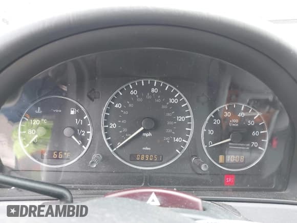 ✅ 2005 Mercedes-Benz M 350 • VIN: 4JGAB57EX5A567049 • Lot: 42182234. Listed on IAAI with 89,051 mi. Free auction sales archive from the USA and detailed vehicle history report at DreamBid. Image 7.