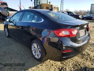 ✅ 2019 Chevrolet Cruze LT • VIN: 1G1BE5SM5K7145884 • Lot: 68672992. Wystawiony na Copart z przebiegiem 62 094 mil. Bezpłatny archiwum sprzedaży aukcyjnych z USA i szczegółowy raport historii pojazdu na DreamBid. Zdjęcie 2.