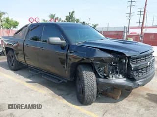 ✅ 2018 Chevrolet Silverado 1500 LS • VIN: 1GCRCNEC5JZ106424 • Лот: 42490290. Опубликован ранее на IAAI с пробегом 123 304 миль. Бесплатный доступ к архиву аукционных продаж из США и подробный отчёт об истории автомобиля на DreamBid. Изображение 1.