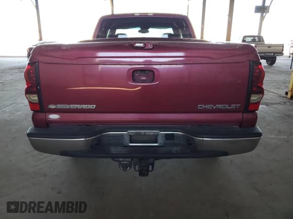 ✅ 2004 Chevrolet Silverado 1500 Z71 • VIN: 2GCEK19T141230921 • Lot: 67518724. Wystawiony na Copart z przebiegiem 108 803 mil mil. Skorzystaj z bezpłatnego archiwum sprzedaży aukcyjnych z USA i zobacz szczegółowy raport historii pojazdu na DreamBid. Zdjęcie 6.