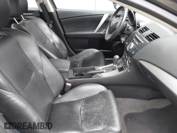 ✅ 2010 Mazda 3 S Grand Touring • VIN: JM1BL1S61A1326425 • Лот: 43742017. Опубликован ранее на IAAI с пробегом 130 893 миль. Бесплатный доступ к архиву аукционных продаж из США и подробный отчёт об истории автомобиля на DreamBid. Изображение 5.