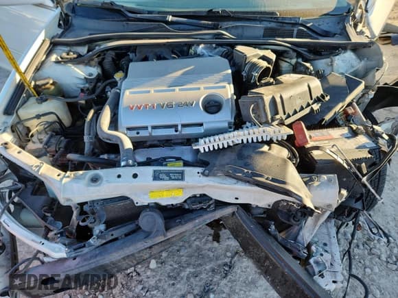 ✅ 2003 Toyota Camry LE • VIN: 4T1BF32K03U057864 • Lot: 89484355. Wystawiony na Copart z przebiegiem 205 753 mil. Bezpłatny archiwum sprzedaży aukcyjnych z USA i szczegółowy raport historii pojazdu na DreamBid. Zdjęcie 11.