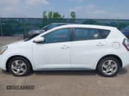 ✅ 2009 Pontiac Vibe 1SA • VIN: 5Y2SP67829Z464547 • Lot: 42420862. Wystawiony na IAAI z przebiegiem 118 207 mil. Bezpłatny archiwum sprzedaży aukcyjnych z USA i szczegółowy raport historii pojazdu na DreamBid. Zdjęcie 14.