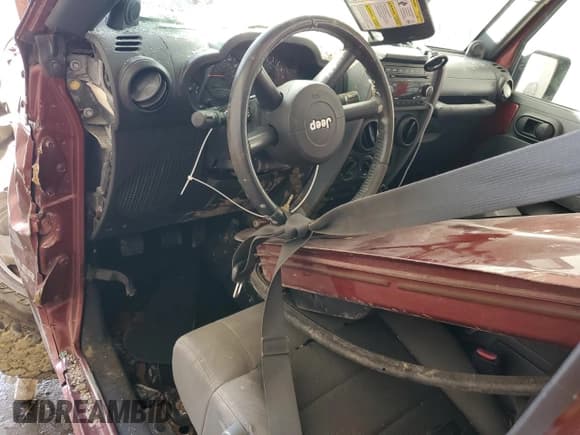 ✅ 2008 Jeep Wrangler Unlimited X • VIN: 1J8GA39118L631478 • Lot: 85724135. Listed on Copart with Not provided. Free auction sales archive from the USA and detailed vehicle history report at DreamBid. Image 8.