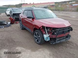 ✅ 2022 Chevrolet TrailBlazer RS • VIN: KL79MUSL6NB081461 • Лот: 43480554. Опубликован ранее на IAAI с пробегом 84 989 миль. Бесплатный доступ к архиву аукционных продаж из США и подробный отчёт об истории автомобиля на DreamBid. Изображение 1.