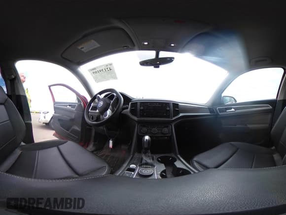 ✅ 2021 Volkswagen Atlas SE • VIN: 1V2HR2CAXMC574861 • Lot: 42139105. Listed on IAAI with 61,098 mi. Free auction sales archive from the USA and detailed vehicle history report at DreamBid. Image 18.