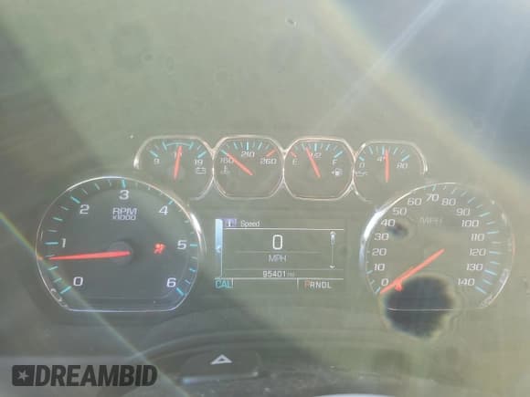 ✅ 2020 Chevrolet Suburban LS • VIN: 1GNSKGKC1LR279629 • Lot: 80777405. Listed on Copart with 95,401 mi. Free auction sales archive from the USA and detailed vehicle history report at DreamBid. Image 9.