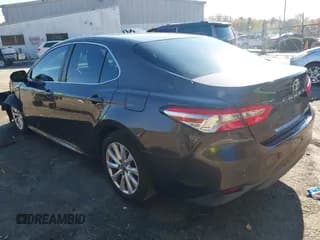 ✅ 2018 Toyota Camry SE • VIN: 4T1B11HK3JU536383 • Lot: 43571520. Listed on IAAI with 161,315 mi. Free auction sales archive from the USA and detailed vehicle history report at DreamBid. Image 3.