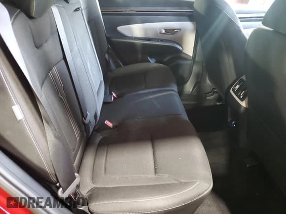 ✅ 2024 Hyundai Tucson SEL • VIN: 5NMJBCDE5RH424504 • Lot: 78245064. Wystawiony na Copart z przebiegiem 1 868 mil. Bezpłatny archiwum sprzedaży aukcyjnych z USA i szczegółowy raport historii pojazdu na DreamBid. Zdjęcie 11.