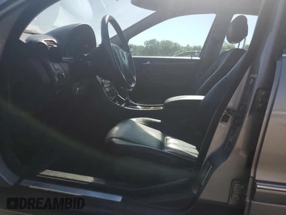 ✅ 2005 Mercedes-Benz C 240 • VIN: WDBRF81J95F632977 • Лот: 62296835. Опубликован ранее на Copart с пробегом 118 666 миль. Бесплатный доступ к архиву аукционных продаж из США и подробный отчёт об истории автомобиля на DreamBid. Изображение 7.