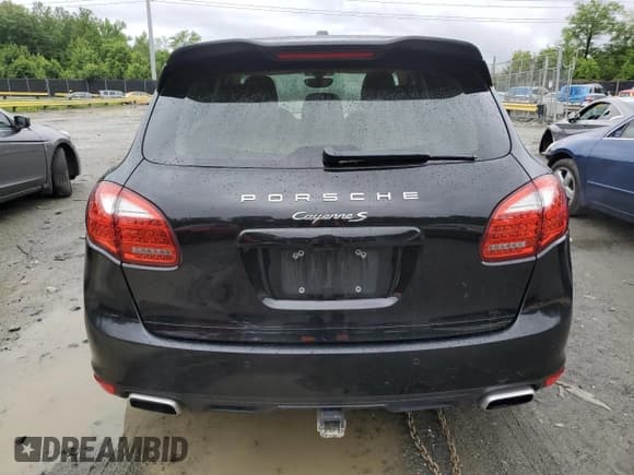 ✅ 2014 Porsche Cayenne S • VIN: WP1AB2A22ELA57038 • Lot: 57652515. Listed on Copart with 127,375 mi. Free auction sales archive from the USA and detailed vehicle history report at DreamBid. Image 6.