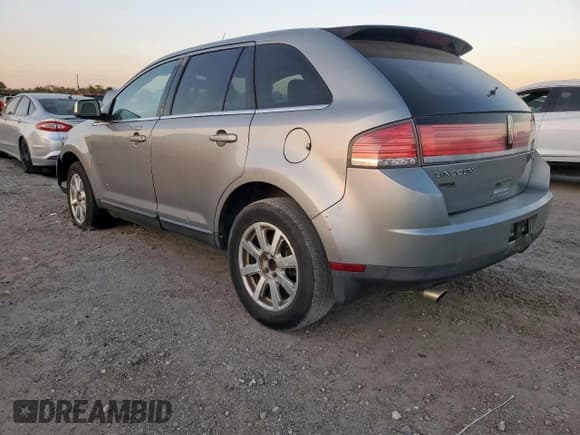 ✅ 2007 Lincoln MKX • VIN: 2LMDU68C67BJ21910 • Лот: 91643835. Опубликован ранее на Copart с пробегом 256 244 миль. Бесплатный доступ к архиву аукционных продаж из США и подробный отчёт об истории автомобиля на DreamBid. Изображение 2.
