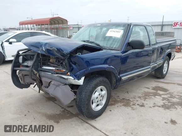 ✅ 2003 Chevrolet S-10 • VIN: 1GCDT19X838270114 • Лот: 41567042. Опубликован ранее на IAAI с пробегом 138 875 миль. Бесплатный доступ к архиву аукционных продаж из США и подробный отчёт об истории автомобиля на DreamBid. Изображение 18.